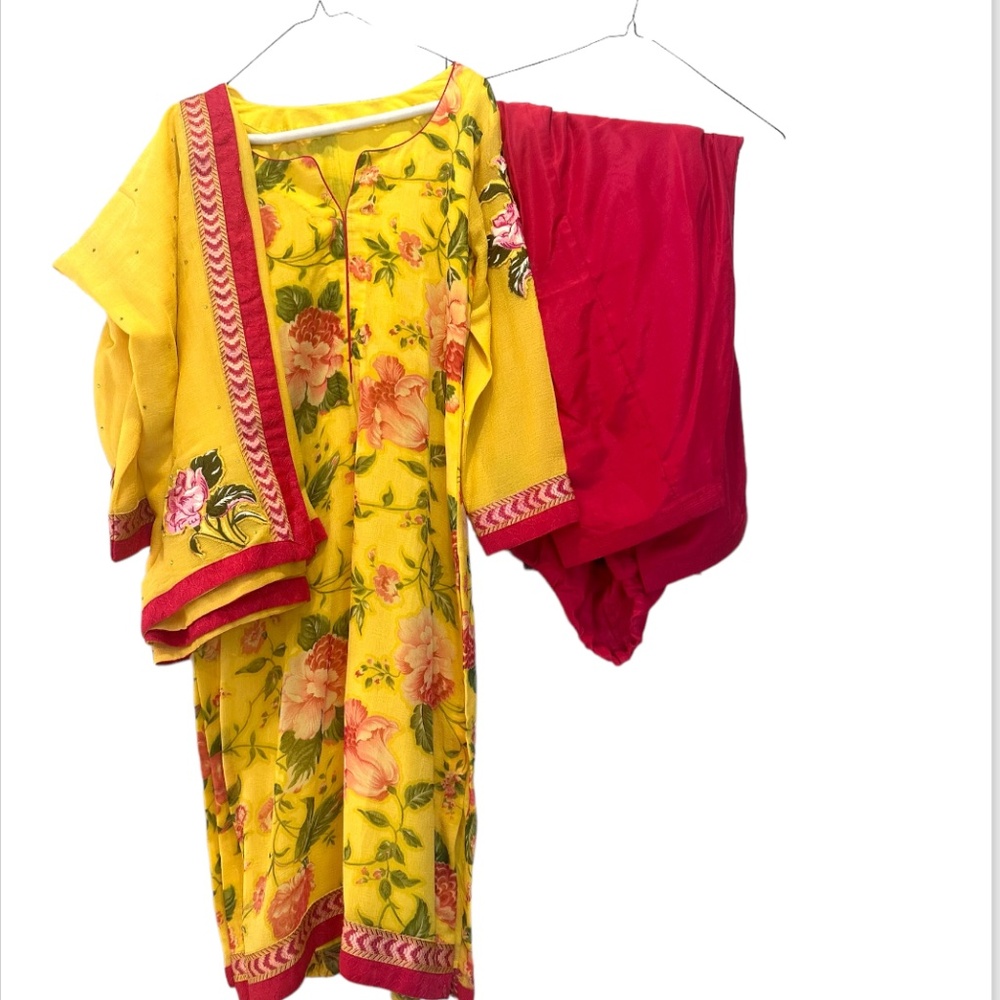 Indian Pakistani Bollywood outfitsq